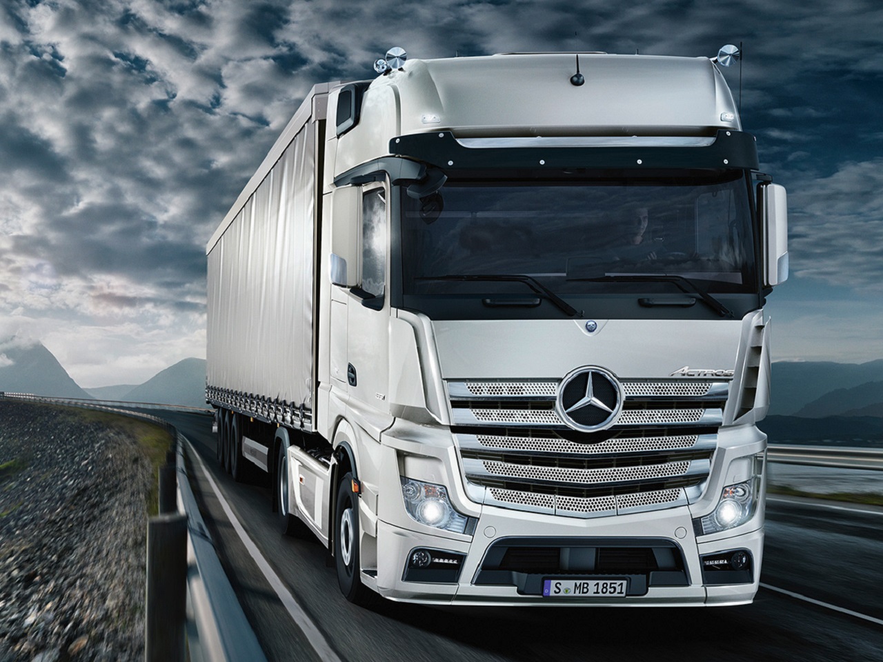 Фильтры для техники MERCEDES-BENZ